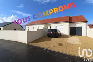 House at Châtellerault (86100)