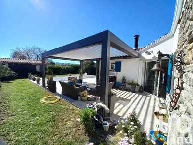 Traditional house at Dolus-d'Oléron (17550)