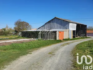 Farm land at Essarts en Bocage (85140)