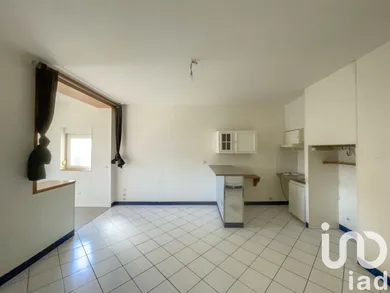 Apartment in Reims (51100)