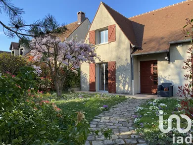 House at Saclay (91400)