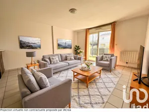 Apartment at Cenon (33150)