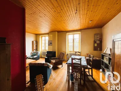 Apartment in Saint-Genix-les-Villages (73240)