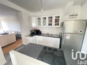 Apartment in Coubron (93470)