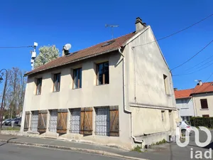 Apartment at Coubron (93470)