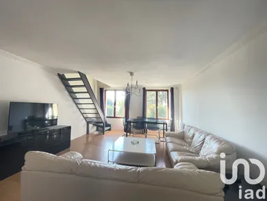 Appartement à Coubron (93470)