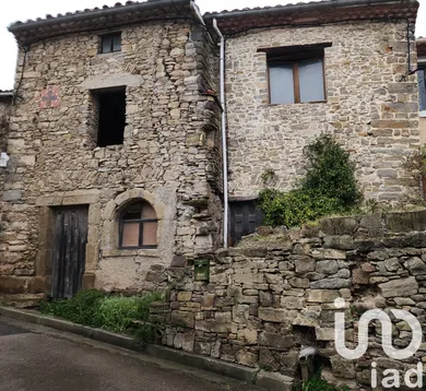 Village house at Arquettes-en-Val (11220)