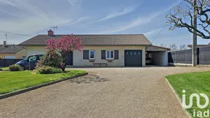 Maison traditionnelle à Saint-Cyr-sur-Menthon (01380)