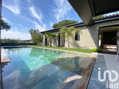 Maison d'architecte à Sainte-Maxime (83120)