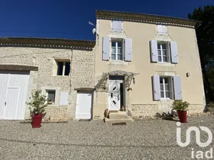 Maison à Saint-Amant-de-Boixe (16330)