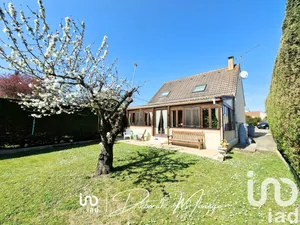 House at Issou (78440)