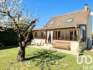House at Issou (78440)