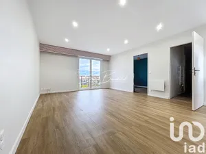 Apartment at Ambarès-et-Lagrave (33440)