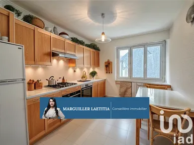 Appartement à Saint-Julien-en-Genevois (74160)