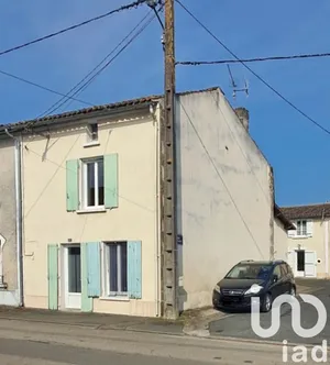 Maison à Reffannes (79420)