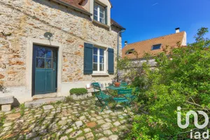 House at Bondoufle (91070)