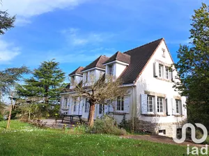 House at Écommoy (72220)