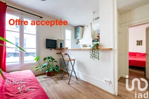 Apartment in Paris (75018)