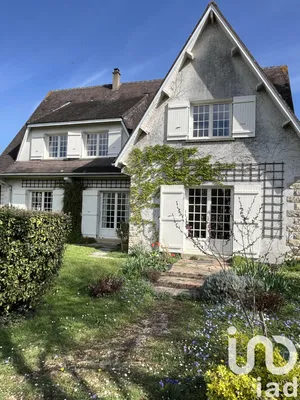 Traditional house at Montigny-la-Resle (89230)