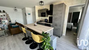 Apartment at Bondoufle (91070)