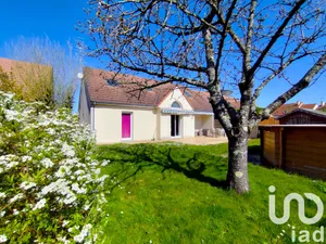 Traditional house at Saint-Jean-de-la-Ruelle (45140)