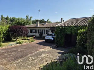 House at Courtemaux (45320)