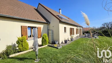 Traditional house at Vandenesse-en-Auxois (21320)