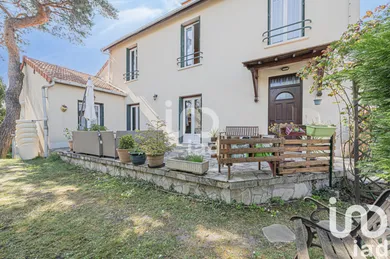 Traditional house at Livry-Gargan (93190)