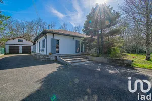 House at Arsac (33460)