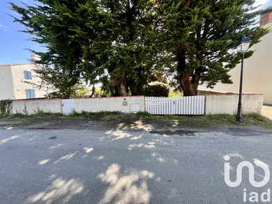 Land at Noirmoutier-en-l'Île (85330)