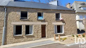 Maison de ville à Plouguenast (22150)