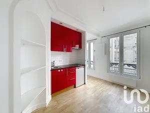 Apartment in Paris (75010)