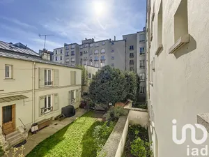 Apartment at Saint-Mandé (94160)