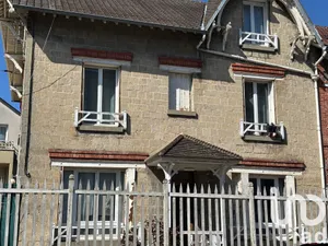 Immeuble à Beaumont-sur-Oise (95260)