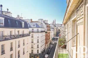 Apartment at Paris (75018)