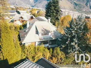 Maison d'architecte à Saint-Jean-de-Maurienne (73300)