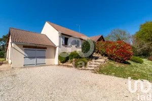 Maison à Noyers (45260)