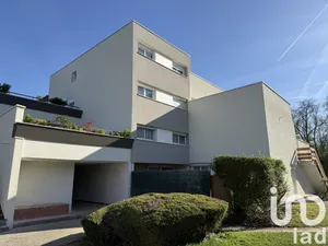 Appartement à Vaux-le-Pénil (77000)