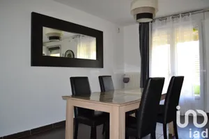 House at Limay (78520)