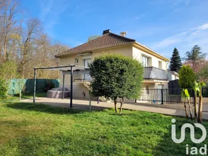 House at Bullion (78830)