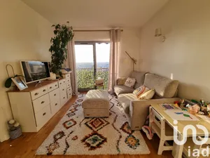 Apartment at Fresnes (94260)