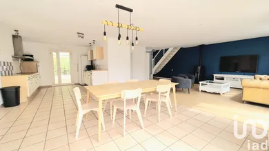 Maison traditionnelle à Velleron (84740)