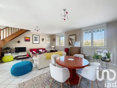 Apartment at Maisons-Alfort (94700)