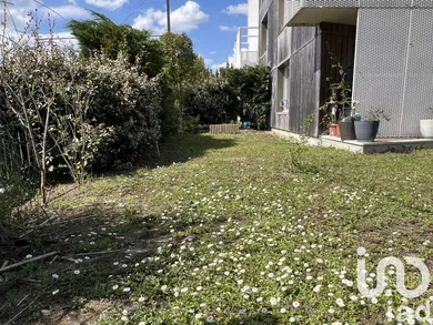 Apartment at Eysines (33320)