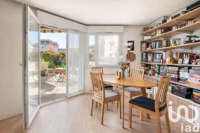 Apartment in Saint-Martin-d'Hères (38400)