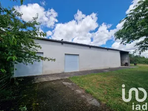 Building at QUEAUX (86150)