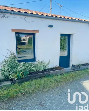 Maison de campagne à Dompierre-sur-Mer (17139)