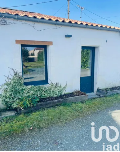 Maison de campagne à Dompierre-sur-Mer (17139)