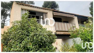 Studio à Saint-Cyr-sur-Mer (83270)