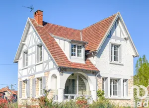House at Compiègne (60200)